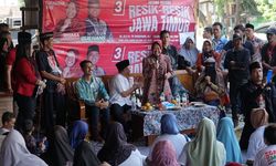 Tampung Aspirasi Warga Pasuruan Soal Biaya Pendidikan, Risma: Semua Anak Berhak Mendapatkan Pendidikan