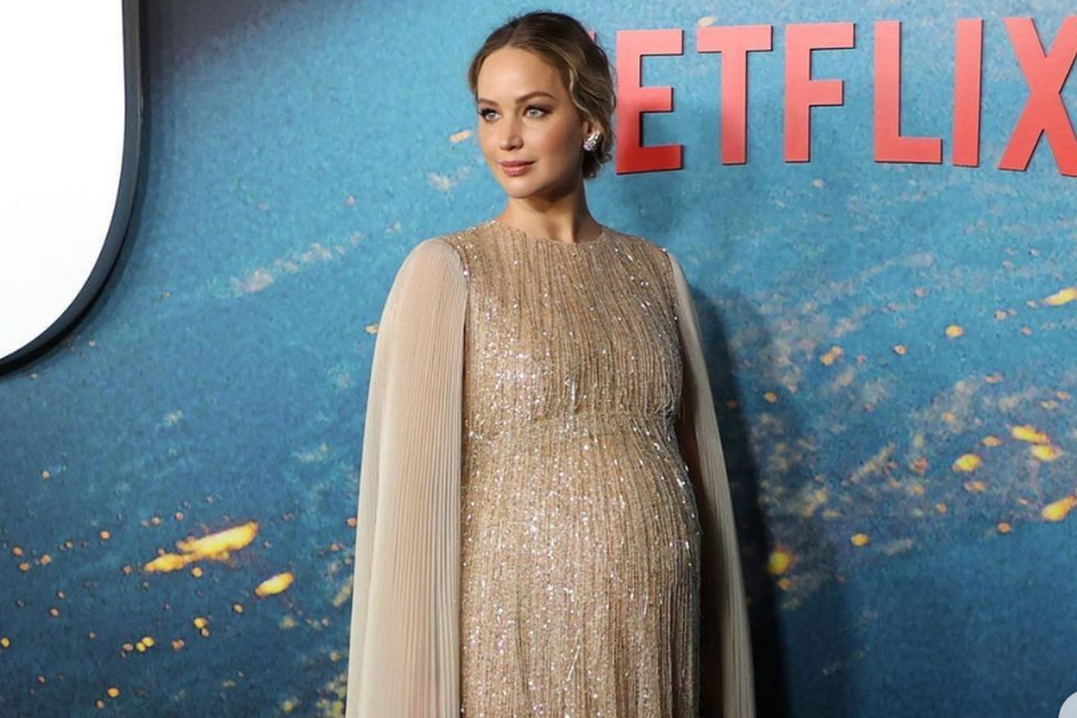 Jennifer Lawrence pamerkan baby bump di premiere Don't Look Up