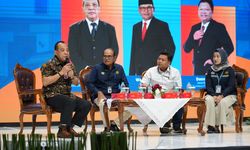 BPH Migas Gelar Seminar Penerbitan Surat Rekomendasi dan Layanan Publik di Jatim Fest 2024
