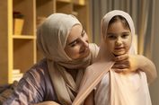 Usia Berapa Anak Perempuan Seharusnya Mulai Berhijab dalam Islam?