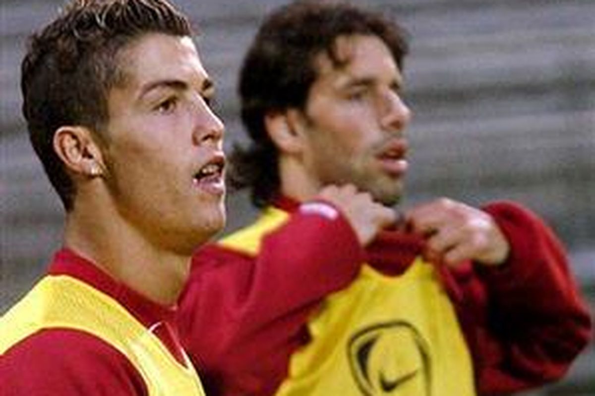 Cristiano Ronaldo dan Ruud van Nistelrooy bisa bersama lagi.