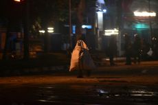 Mencekam, Begini Suasana di Bandung Saat Demonstran Bentrok dengan Aparat