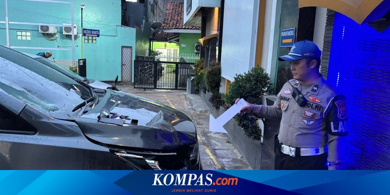 Motor dan Mobil Adu Banteng di Beji Depok, Satu Orang Terluka
