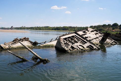 Dampak Bencana Kekeringan Ekstrem, Situs Arkeologi dan Kapal Karam Bermunculan