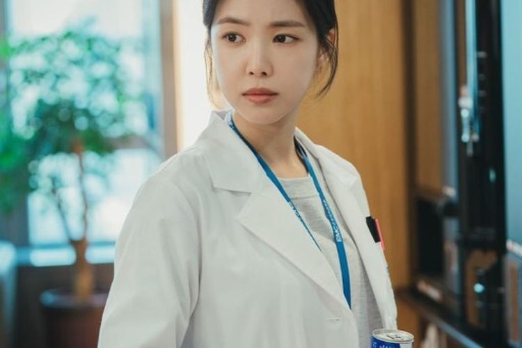 Pemain Ghost Doctor