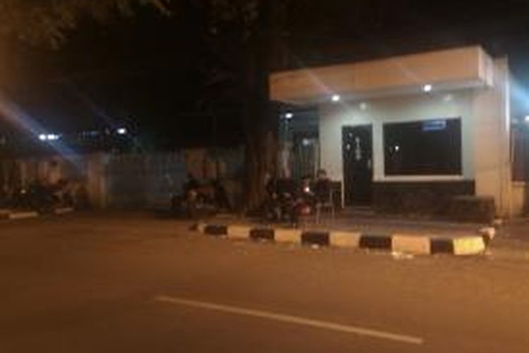 Suasana rumah Ketua Umum Partai Demokrasi Indonesia Perjuangan (PDI-P) Megawati Soekarnoputri, di Jalan Teuku Umar Menteng, Jakarta Pusat, Jumat (25/10/2014) dinihari