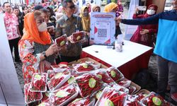 Jaga Kestabilan Harga Bahan Pokok di Semarang, Mbak Ita Gelar Penjualan Sembako Murah