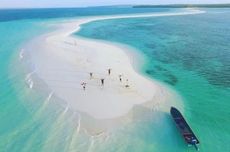 Bingung Cari Destinasi Wisata Akhir Tahun? Coba Kunjungi Pantai Pasir Timbul Mansuar di Raja Ampat