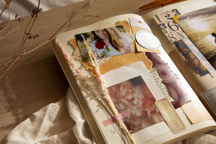 Ilustrasi scrapbook.
