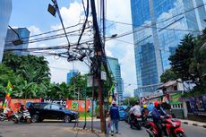 Kabel Semrawut di Setiabudi Sudah Menahun, Warga: Depan Rumah Jadi Jelek, Tolong Rapikan