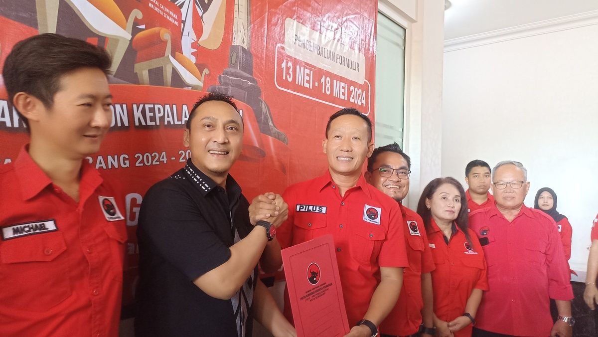 Ketua Kadin Kota Semarang Ambil Formulir Pendaftaran Penjaringan  Pilkada di PDI-P