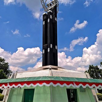 Tugu Khatulistiwa di Pontianak, Kalimantan Barat.