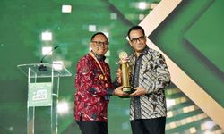 Pemprov Riau Terima Penghargaan Wahana Tata Nugraha 2024 dari Kemenhub