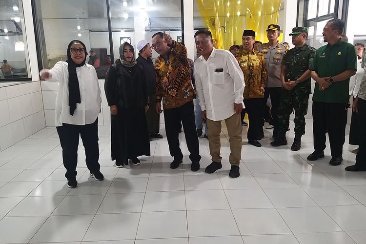 Tak Ingin Ada Kasus Keracunan MBG Lagi, BP Taskin Minta Polisi dan TNI Waspadai Penyusup