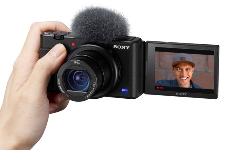Kamera saku Sony ZV-1 ditujukan bagi vlogger dan influencer.