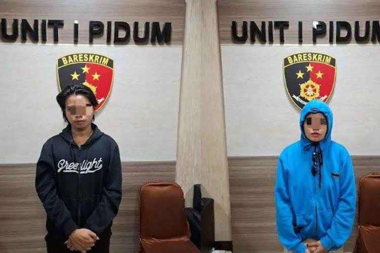 Tersangka pencurian kendaraan bermotor Ayu dan Riyanto saat diamankan polisi. Mereka kompak menjebak korban dengan modus mengajak korban untuk bakaran daging kurban. 