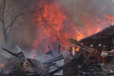 Sekitar 50 Rumah di Tambora Terbakar