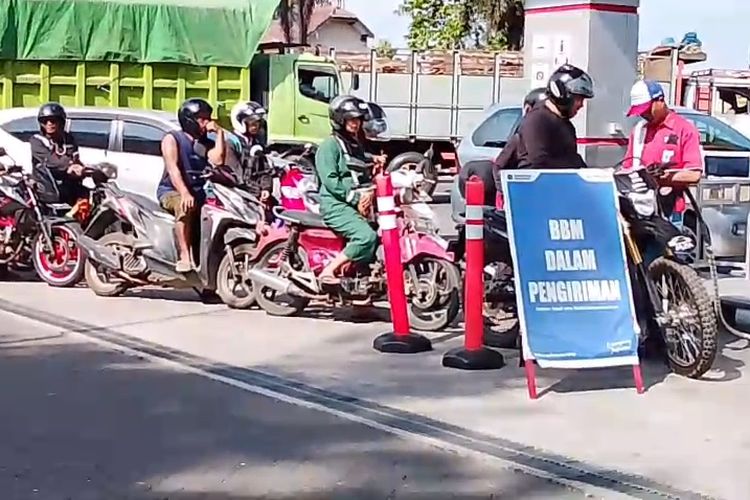 Cerita Sopir Truk di Lumajang, Pendapatan Harian Berkurang Rp 300.000 Imbas Antre Solar