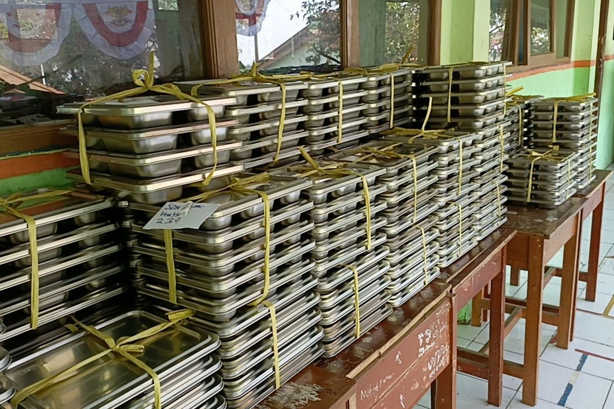 Ilustrasi MBG di SDN Legok Hayam, Kecamatan Cilengkrang, Kabupaten Bandung, Jawa Barat, Jumat (25/8/2025) lalu