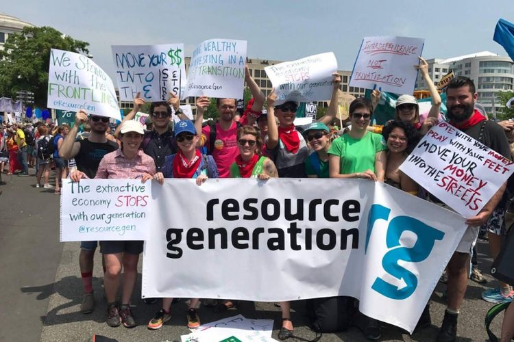 Anggota kelompok Resource Generation.