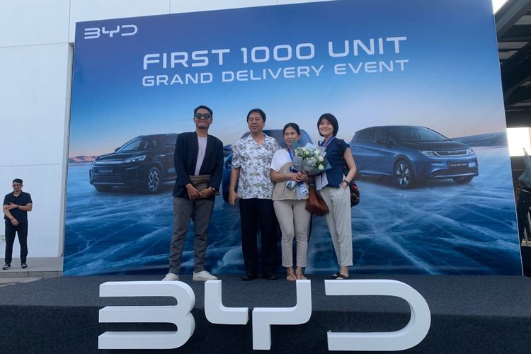Mobil listrik BYD mulai dikirim ke konsumen pada Minggu, 30 Juni 2024