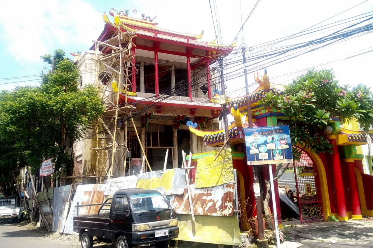 Pembangunan kembali Kelenteng Poo An Kiong telah mencapai kemajuan sekitar 80 persen, Selasa (28/1/2025).
