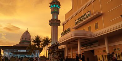 Gontor Sambut Satu Abad dengan Khataman Al-Quran, Ribuan Alumni Hadir