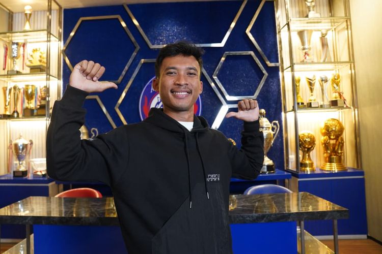 Arema FC Rekrut Mantan Pemain Persib yang Serbabisa Disiapkan untuk Fondasi Baru
