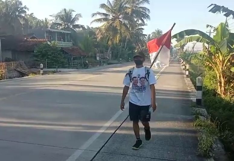 Prabowo Menang, Warga Sleman Yogyakarta Jalan Kaki ke Monas untuk Sujud Syukur 