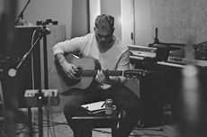 Lirik dan Chord Lagu Hopefully dari Zach Bryan