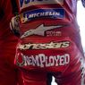 Curhat, Dovizioso Pakai Baju Balap Bertuliskan Pengangguran