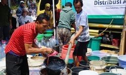 Dompet Dhuafa Distribusikan Air Bersih untuk Warga Terdampak Kekeringan di Bogor dan Sukabumi