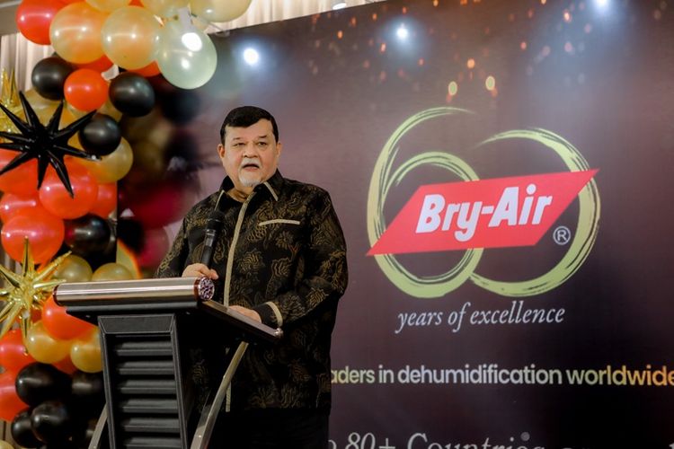  CEO Bry-Air Malaysia Datuk Umang Sharma. 