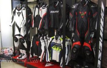 Jaket dainese on sale