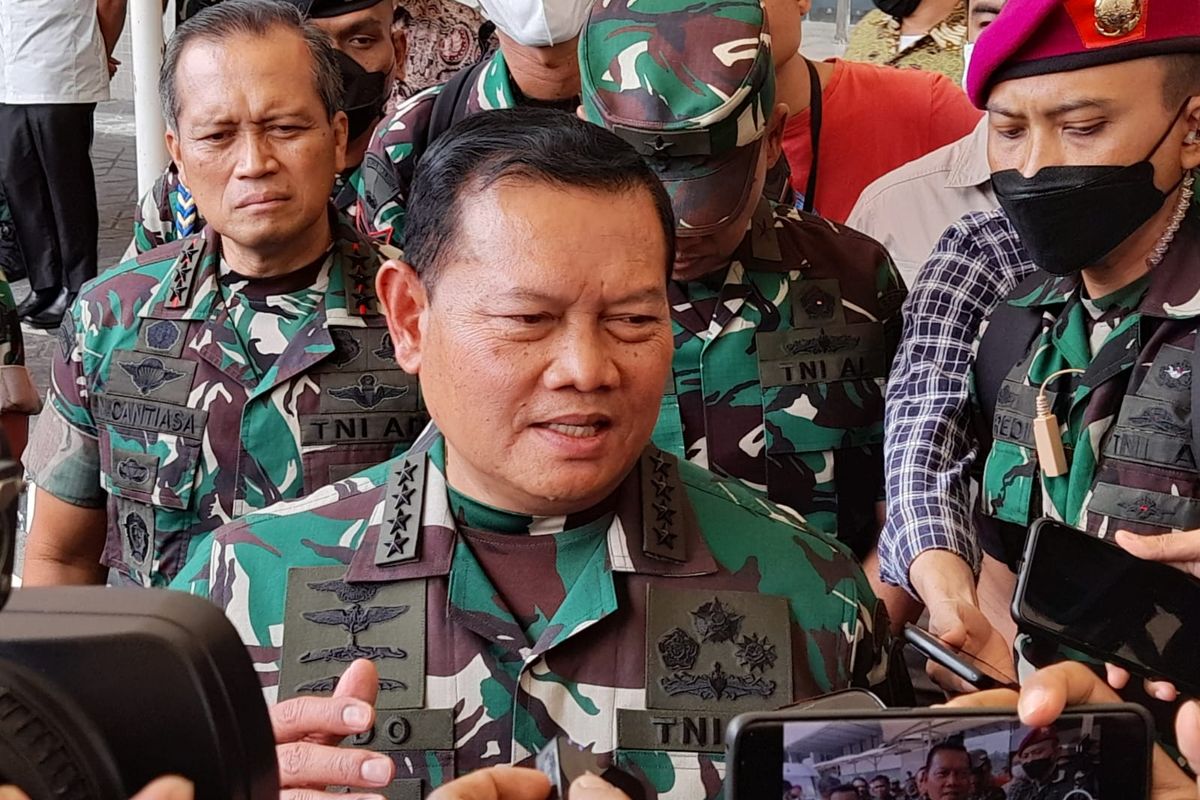 Kepala Staf Angkatan Laut (KSAL) Laksamana Yudo Margono usai disahkan sebagai Panglima TNI oleh DPR, Selasa (13/12/2022).