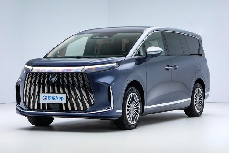 BAIC Luncurkan MPV Mewah, Siap Jadi Penantang Alphard dan D9