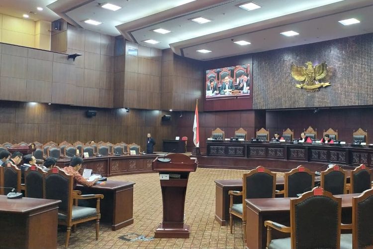 Mahkamah Konstitusi memulai uji materi upaya perbaikan terhadap Undang-undang Pilkada, Selasa (17/9/2019). 