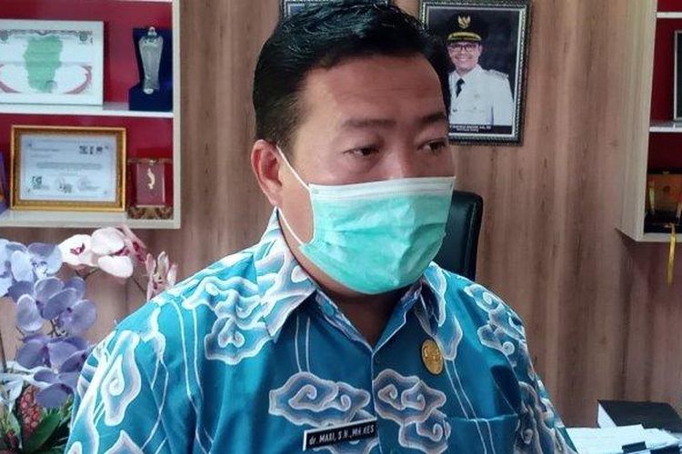 Kadinkes Subang, dr.Maxi 
