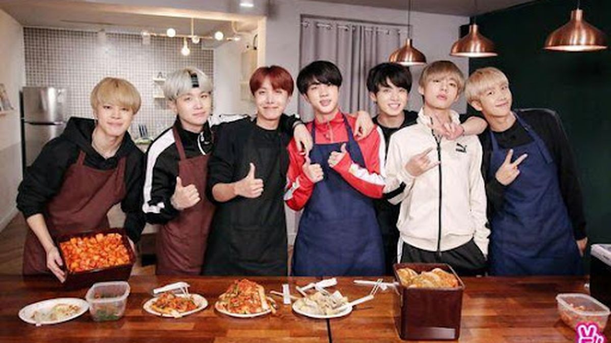 Para ARMY! Inilah 8 Makanan Kesukaan Dari Member BTS yang Harus Kamu ...