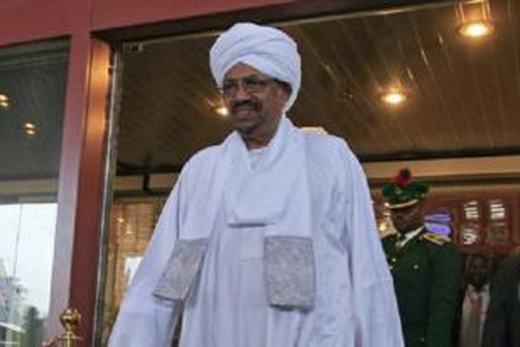 Pesawat Presiden Sudan, Omar al-Bashir dilarang memasuki wilayah angkasa Arab Saudi hari Minggu (4/8),