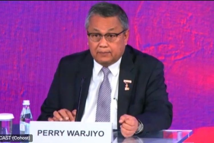 Gubernur Bank Indonesia (BI) Perry Warjiyo saat konferensi pers 4th FCMBG, Jumat (14/10/2022).