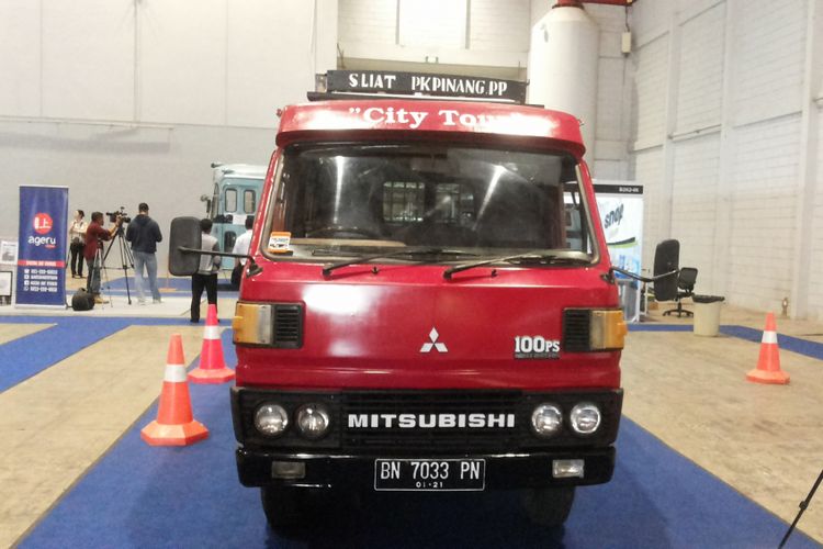 Bus Pownis asal Bangka menjadi satu dari beberapa bus lawas yang dipamerkan di acara Indonesia Classic N Unique Bus (Incubus) 2018 di Hall B Jakarta International Expo, Kemayoran, Jakarta Pusat pada 22-24 Maret 2018.