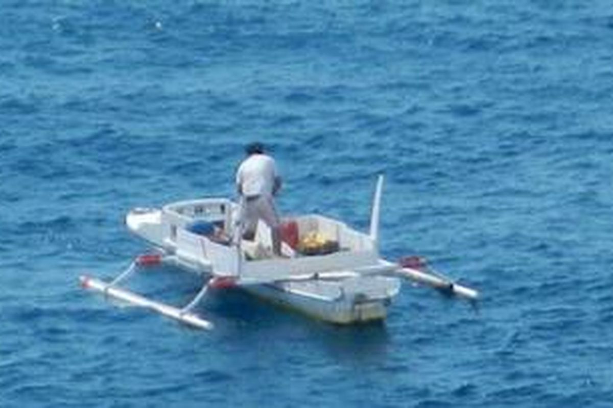 Foto dokumentasi pengungkapan kasus bom ikan (illegal fishing) di perairan Bira, Sulawesi Selatan yang dilepas oleh anggota Polres Bulukumba.