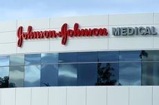 Johnson & Johnson in Talks with Japan, EU, Gates Foundation for Covid-19 Vaccine Supply