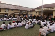 Sejumlah Pelajar di Bogor Menyamar Saat Hendak ke Jakarta untuk Berdemo