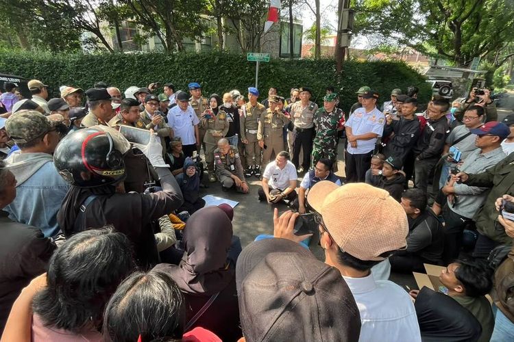 Penertiban Bangunan Liar di Ciumbuleuit Bandung Diwarnai Aksi Demo, Tuntut Penertiban Tak Tebang Pilih