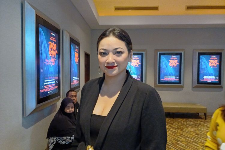 Agni Pratistha Habiskan Waktu 4 Jam untuk Makeup Nyi Salimah di Pasar Setan