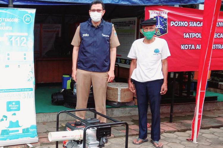 Kelurahan Cipinang Melayu, Kecamatan Makasar, Jakarta Timur, menyiagakan lima pompa portabel guna mengantisipasi jika sewaktu-waktu terjadi banjir.