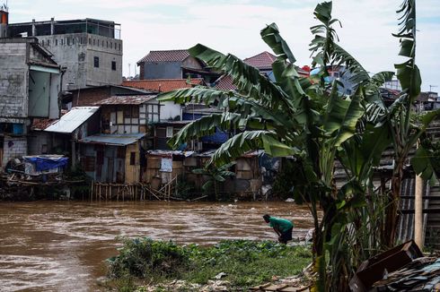 Bendung Katulampa Siaga 3, Warga di Pinggiran Ciliwung di Jakarta Diminta Waspada Banjir Pukul 15.00-18.00 WIB