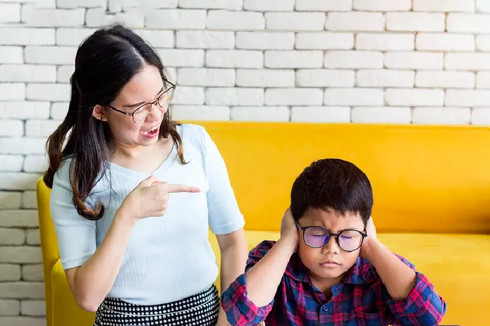 Strict Parents, Pola Asuh Orangtua yang Menuntut Anak